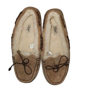 UGG Australia Dakota Wool-lined Slippers Moccasins Women Size 8